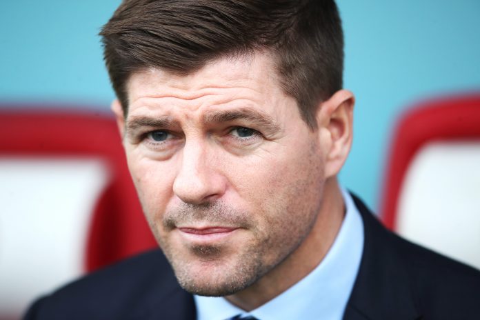 HAMILTON, SCOTLAND - OCTOBER 21: Rangers manager Steven Gerrard looks on during the Scottish Ladbrokes Premiership match between Hamilton Academicals and Rangers at New Douglas Park on October 21, 2018 in Hamilton, Scotland. (Photo by Ian MacNicol/Getty Images)