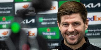 Steven Gerrard would love to keep his best players
