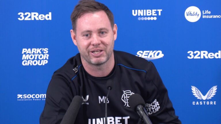 “Amazing how many” – Rangers manager Beale with major dig at whole squad