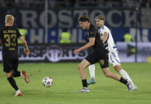 Ryan Naderi in action for Hansa Rostock