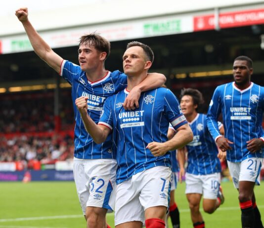 “Bombastic – 8” Rangers players & manager rated v Aberdeen Rangers players celebrate Lawrence Shankland's penalty at Pittodrie.